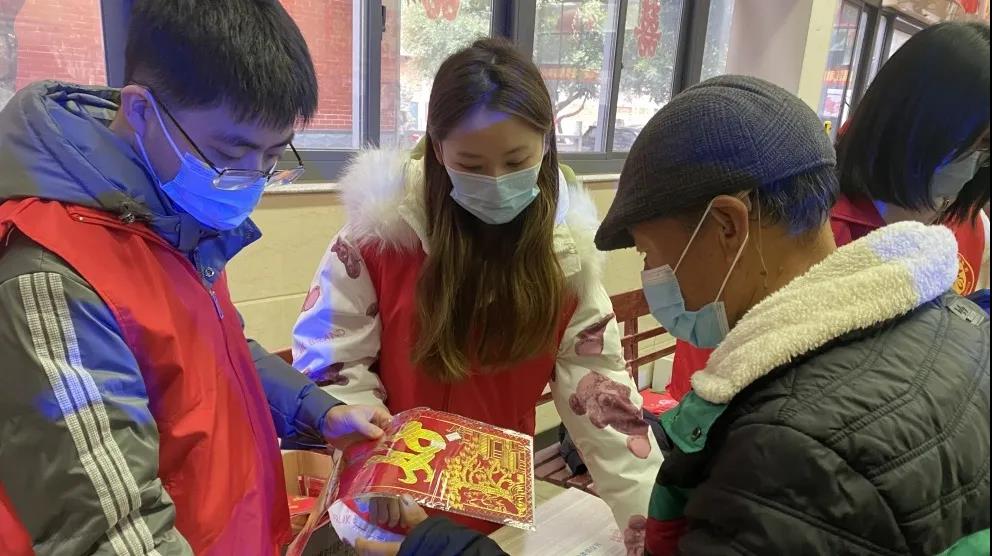 温暖在榕城 关爱志愿行丨福州外理组织志愿者参加马尾区“三下乡”活动04.jpg