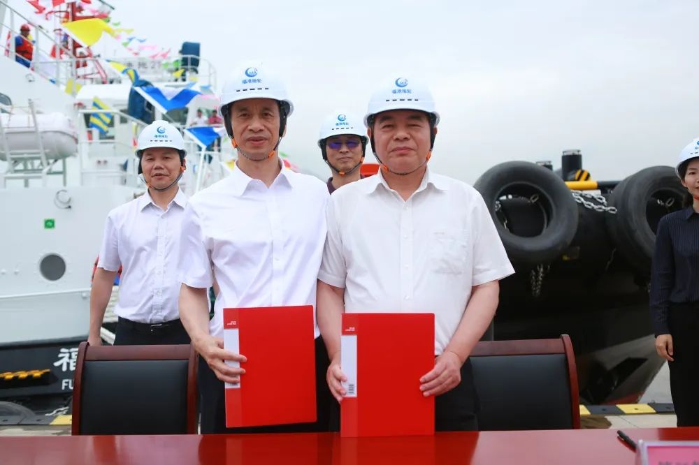 新船入列展风采，风帆高擎向远方丨福港拖轮两艘5200马力新造拖轮顺利交船01.jpg
