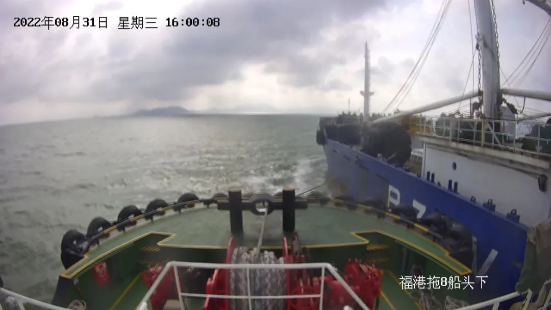 火线驰援｜福港拖轮紧急救援大型远洋渔船02.jpg
