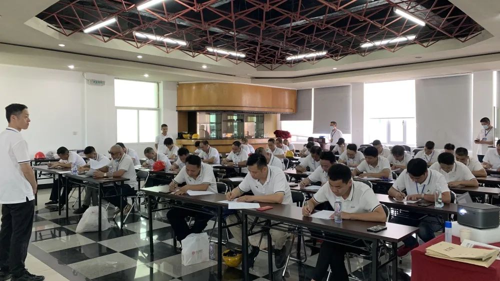 建功十四五 丨2022年福州港口职工职业技能竞赛成功举办11.jpg