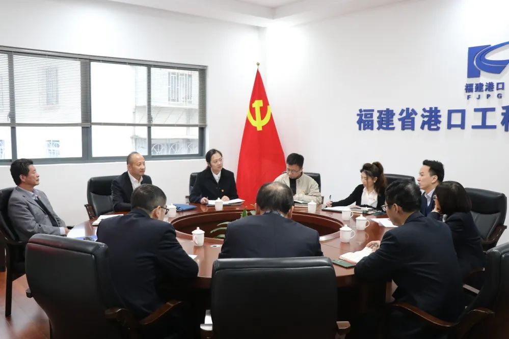福建港口集团党委委员、副总经理黄循铀深入福建省港口工程有限公司宣讲党的二十大精神04.jpg