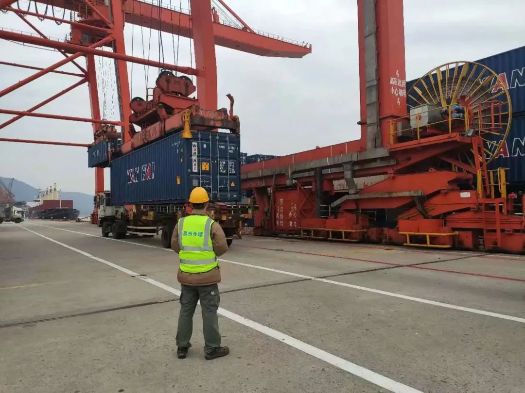 春节不打烊 服务不打折10.jpg