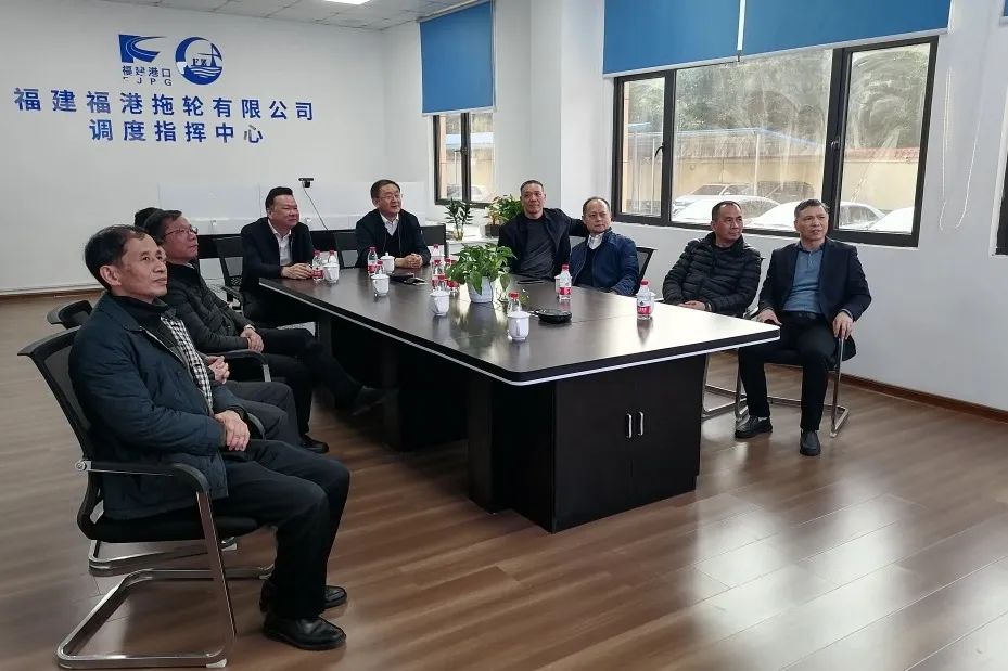福建海事局局长徐增福到福港拖轮开展工作调研01.jpg