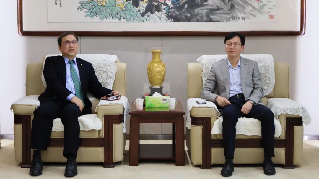 深化合作丨长荣国际船务有限公司董事长张新亿一行到访01.jpg