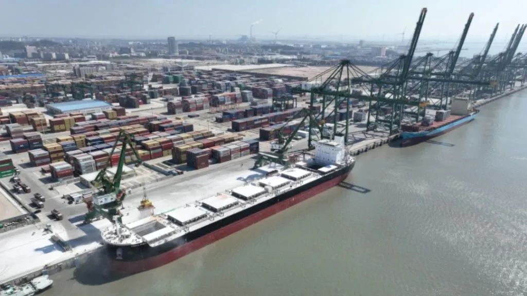 三争三提  开局加速，起步起势 福州港江阴港区综合物流业务迎首季“开门红”03.jpg