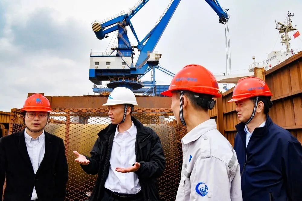 集团党委委员、副总经理叶关勇到可门港开展节前安全检查。01.jpg
