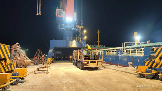 三争三提 福港台源4月吞吐量创开港历史新高02.png