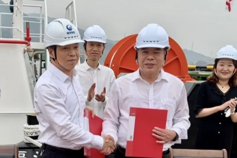 三争三提 福港拖轮新造5200马力拖轮（配置FIFI-1等级消防）“福港拖22”顺利交船投产02.jpg