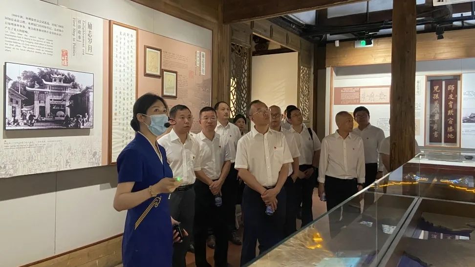 福州港务集团纪委开展“感悟主题教育思想伟力 淬炼纪检队伍过硬作风”主题党日活动02.jpg