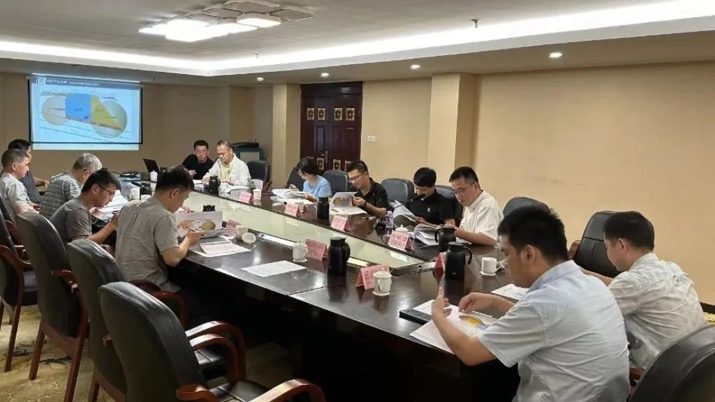 江阴港区壁头作业区6号和7号泊位扩能工程施工通航安全保障方案顺利通过评审01.jpg