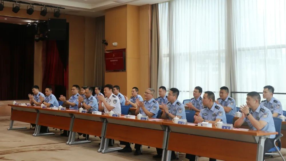 警企合作发展 携手共创未来丨福州港务集团党委与福州边检站党委签署联学共建协议03.jpg