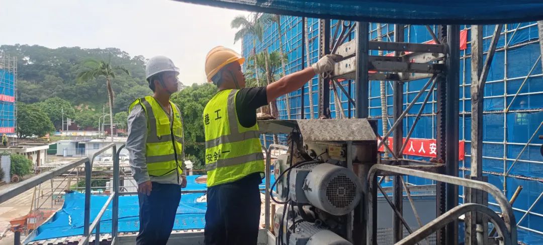 主题教育见行动 台风过后复产快10.jpg