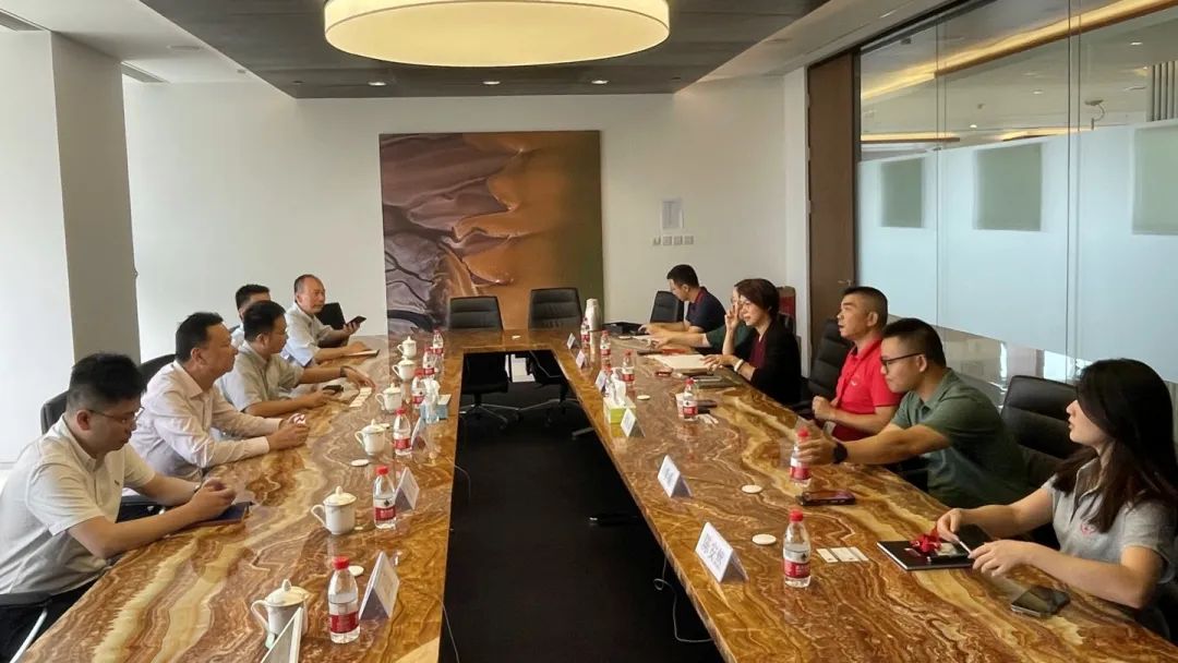 福州港务集团董事长陈剑钟一行拜访力拓矿业商贸（上海）有限公司01.jpg