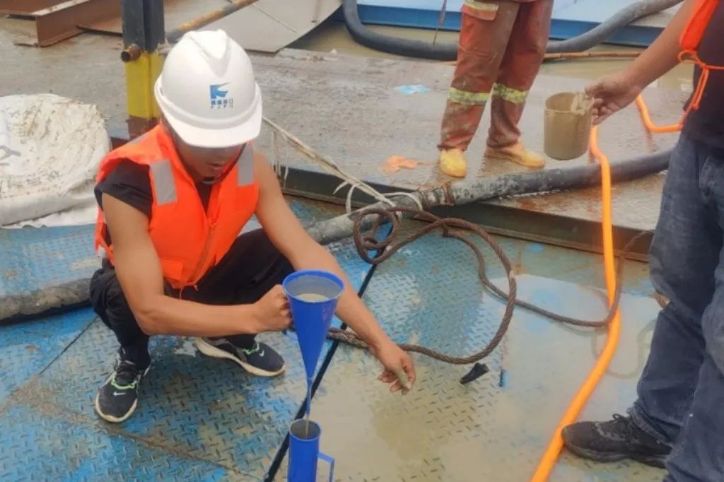 三争三提丨福州港松下港区元洪作业区1#、2#泊位工程引桥灌注桩试桩顺利完成03.jpg