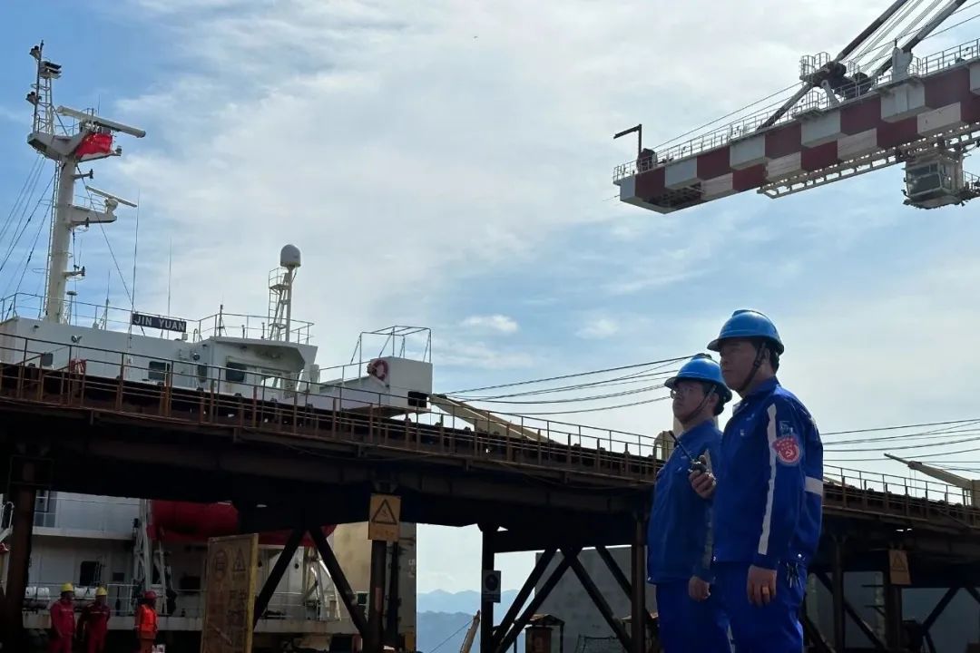 百日攻坚丨福州港务集团所属单位奋战“双节”全力冲刺年度目标04.jpg