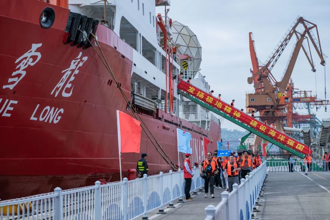 微光成炬 盛会有我 福港马尾蓝海青年志愿者护航2023世界航海装备大会10.jpg