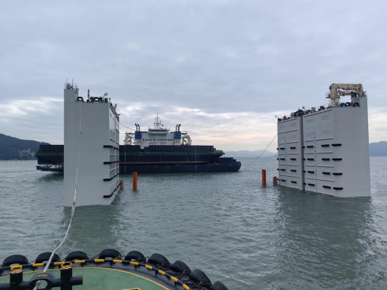 百日攻坚 厉害了！福港拖轮圆满完成国内第二大半潜船装船作业监护任务03.png