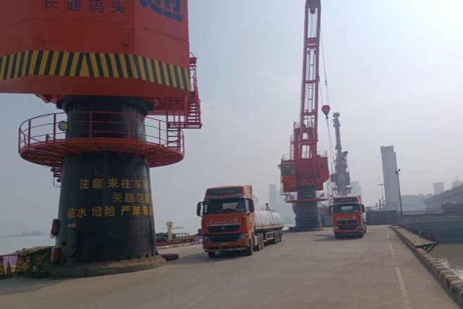 百日冲刺  榕通码头PTA船舶作业效率创历史新高01.png