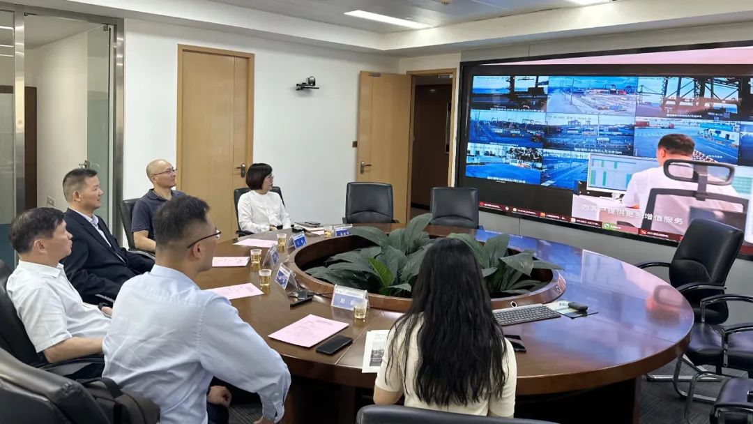 上海港湾学校陈伟平校长一行到访福州港务集团01.jpg