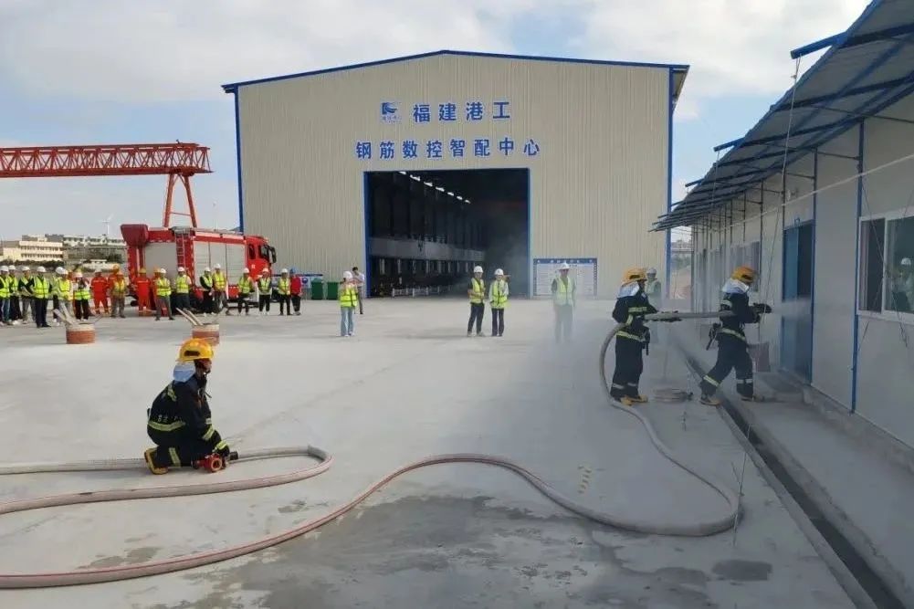 预防为主 生命至上丨港口工程组织开展消防演练及培训活动07.jpg