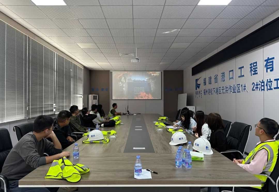 预防为主 生命至上丨港口工程组织开展消防演练及培训活动08.jpg