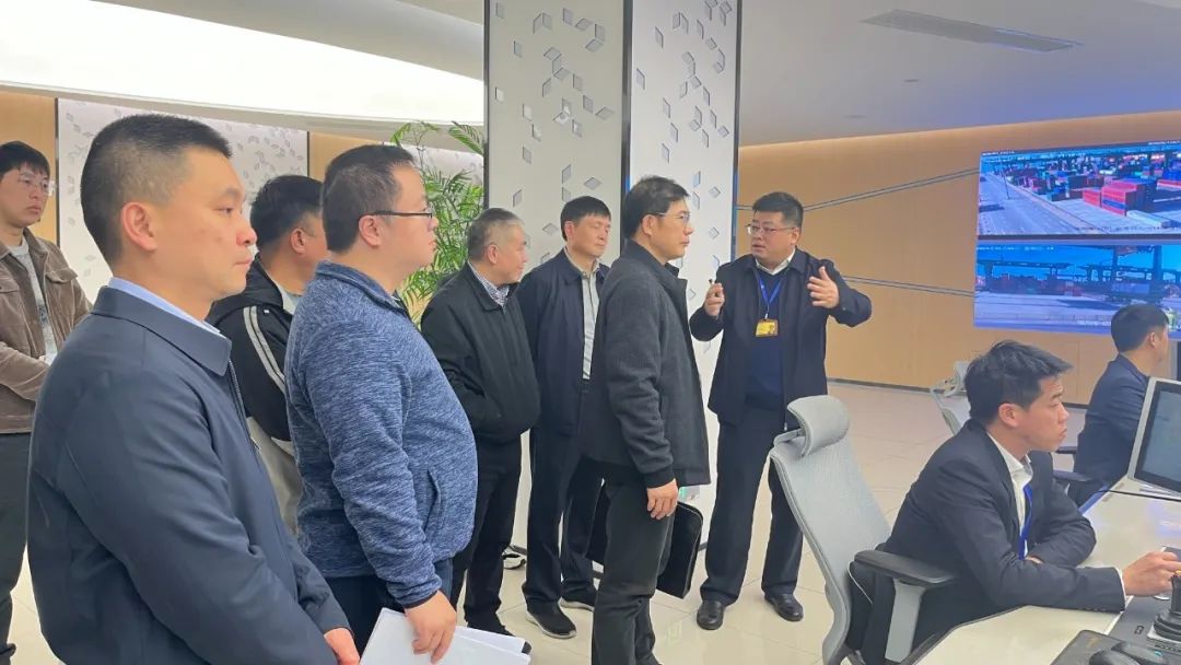 国家综合货运枢纽补链强链重点项目调研组到福州港开展调研03.jpg