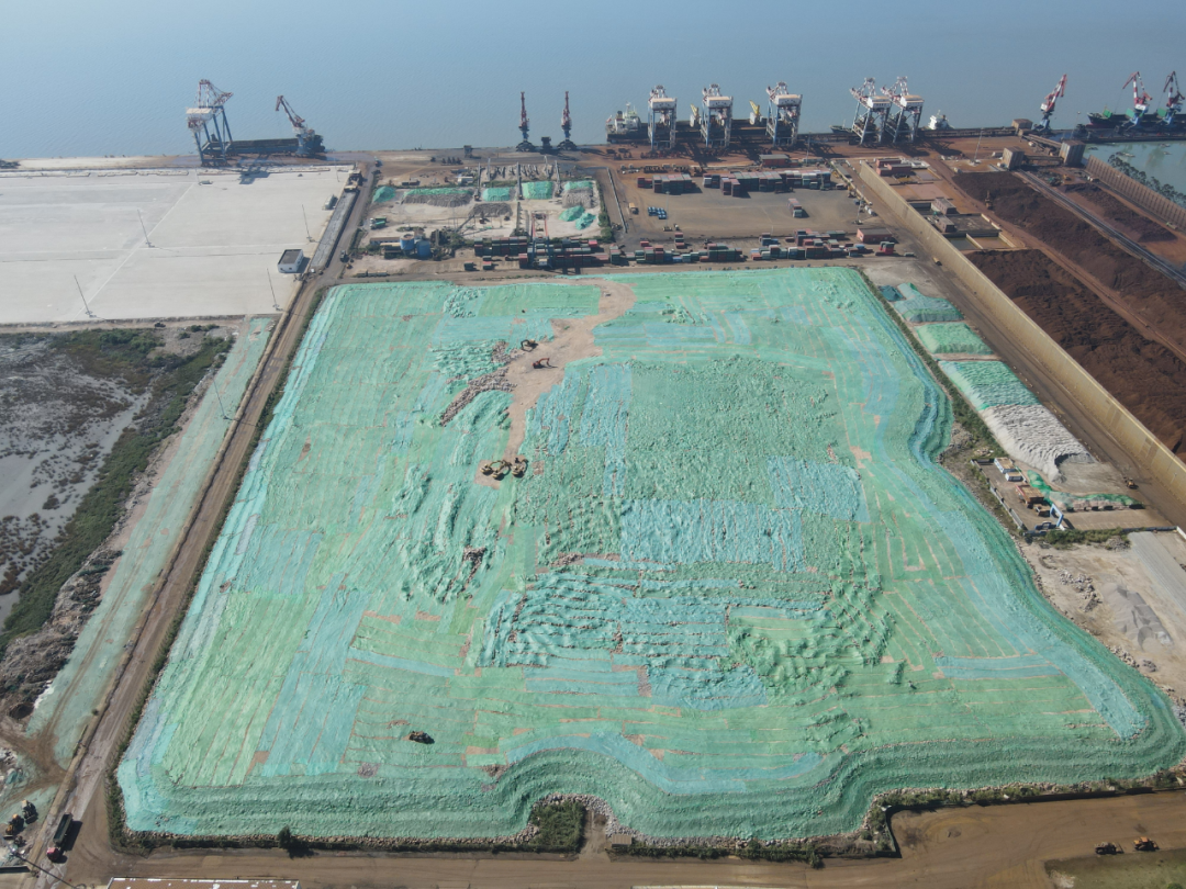 福州港罗源湾港区碧里作业区4号、5号泊位预留堆场区域陆域形成及地基处理工程.png