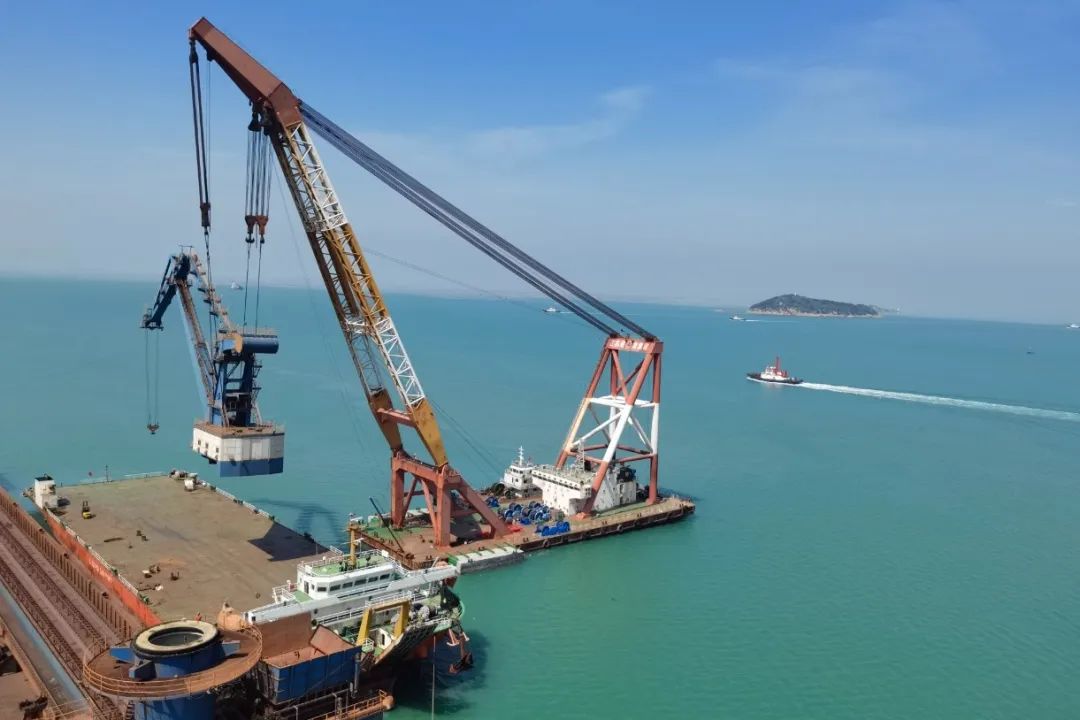 低碳行动丨起重机自说：我从南走到北 我依然发光发热.jpg