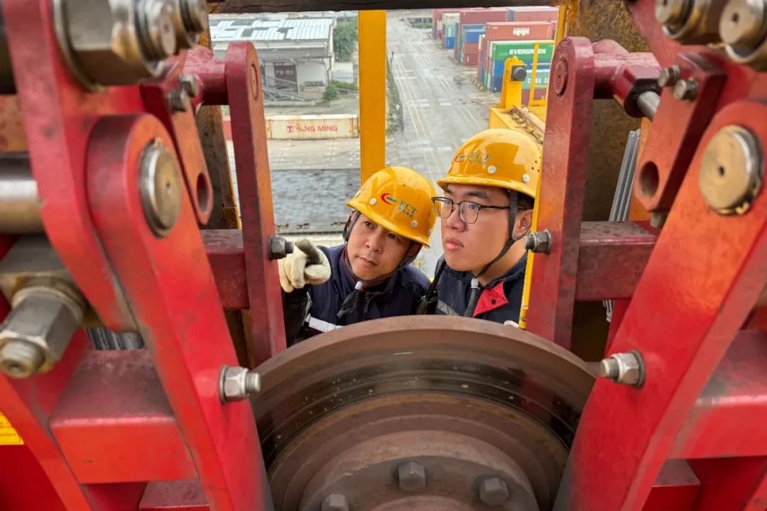 服务“不打烊” 生产“加速度”03.jpg