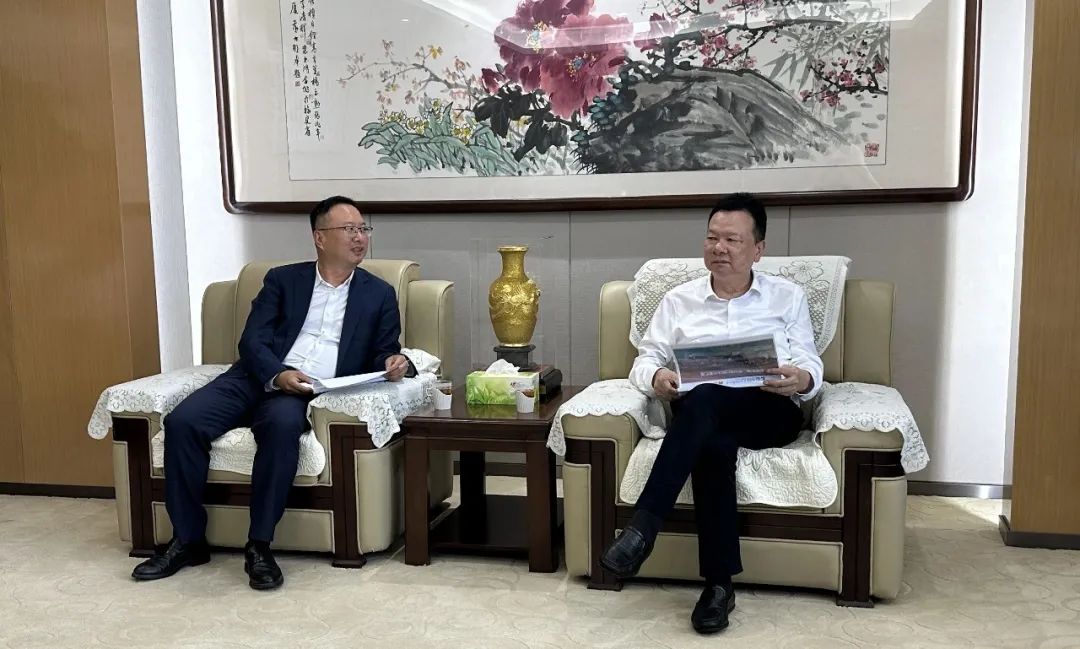 向新而为丨华为交通智慧军团来访 共谋合作发展.jpg