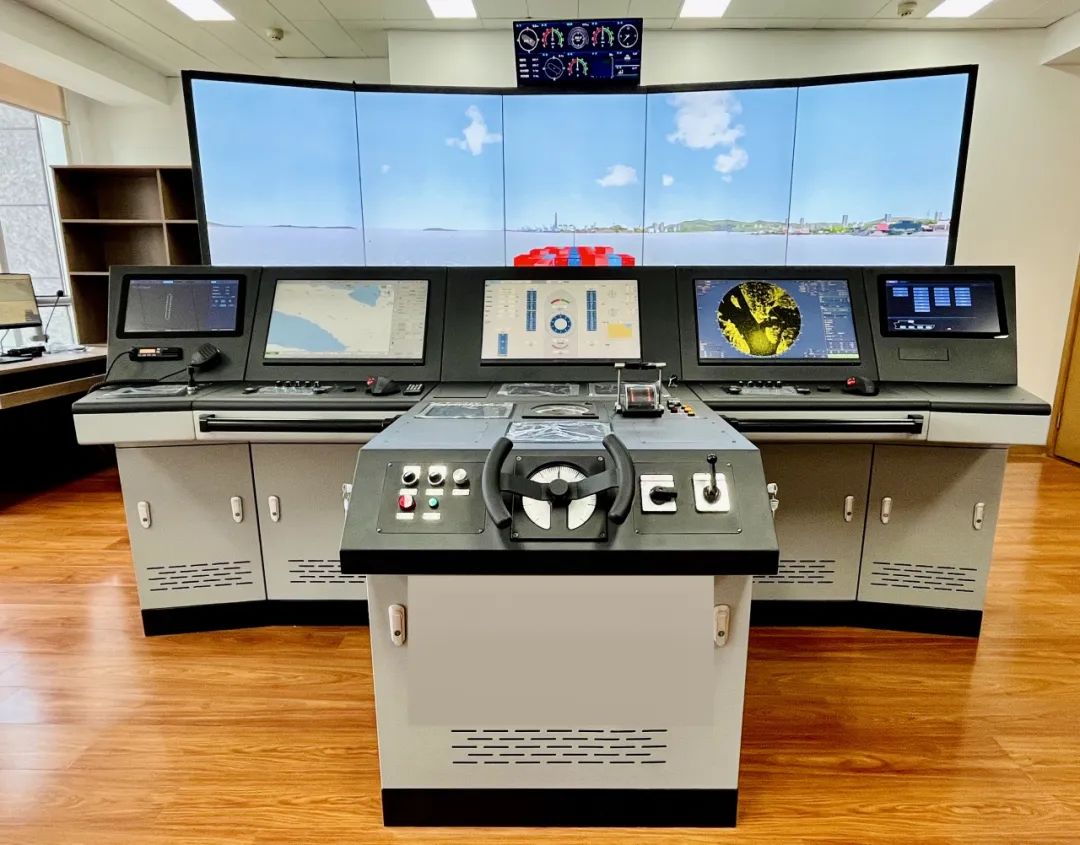 科技兴安  东方海运全新打造的船舶操纵模拟系统暨船员实训中心正式启用.jpg