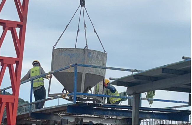 重点项目进展丨可门6、7#泊位水工主体项目完成全部预制构件浇筑01.png