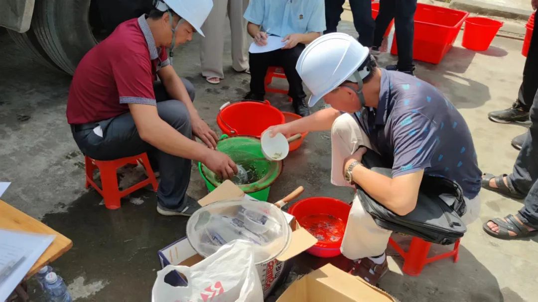 福清万业实施增殖放流守护生态02.jpg