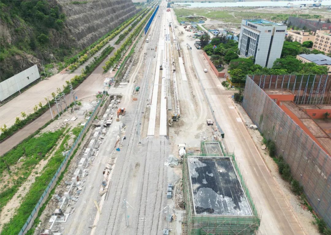 福州可门港铁路支线散货移动式装车机及进出港通道项目再传捷报.jpg